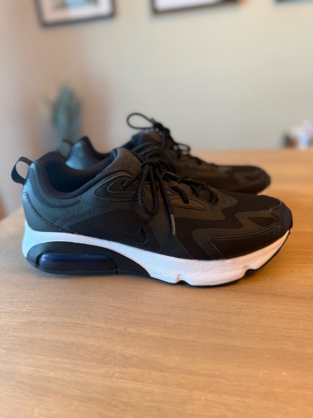 Nike Air Max 200 Black White (Women's 11)